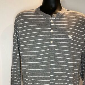 Men’s Abercrombie & Fitch Long Sleeve Tee-Shirt Size M